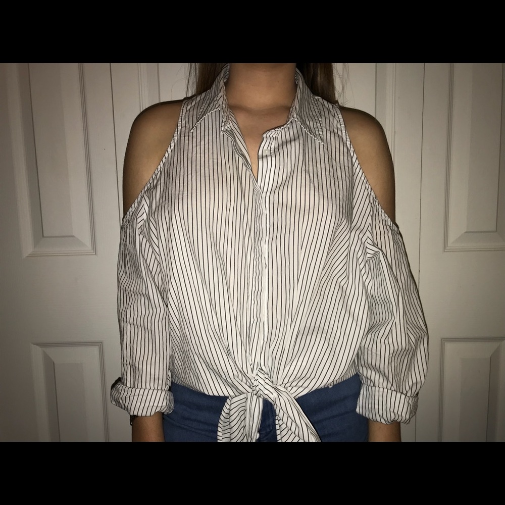 Empty Shoulder Blouse